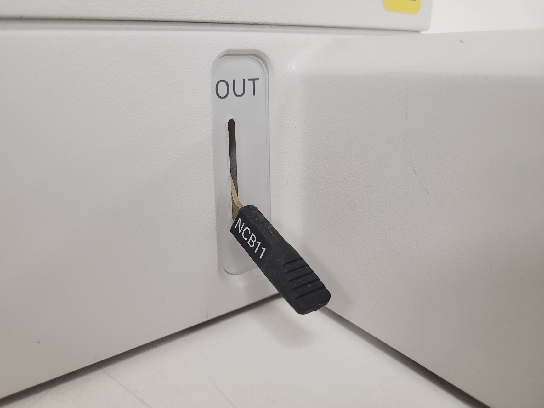 Image of Nikon Eclipse E800 Microscope w/ Plan Flour 10x/0.30 Objective Lab