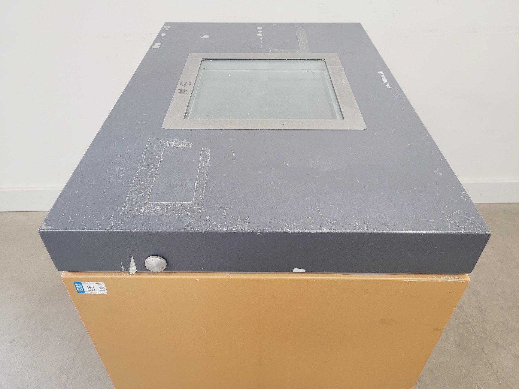 Image of New Brunswick Scientific Controlled Environment Incubator Shaker G-25 Lab Faulty