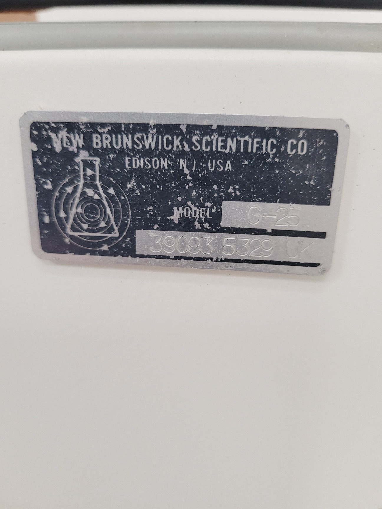 Image of New Brunswick Scientific Controlled Environment Incubator Shaker G-25 Lab Faulty