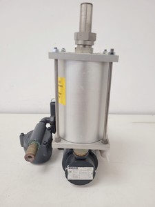 Thumbnail image of Becker VTC 6/2-09 Motor Pump (Cracked Casing)