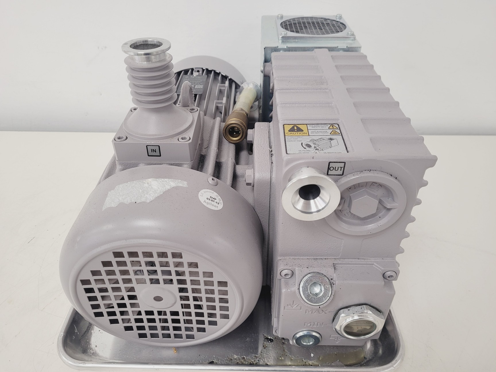 Image of Agilent Technologies MS40+ Rotary Vane Vacuum Pump Lab
