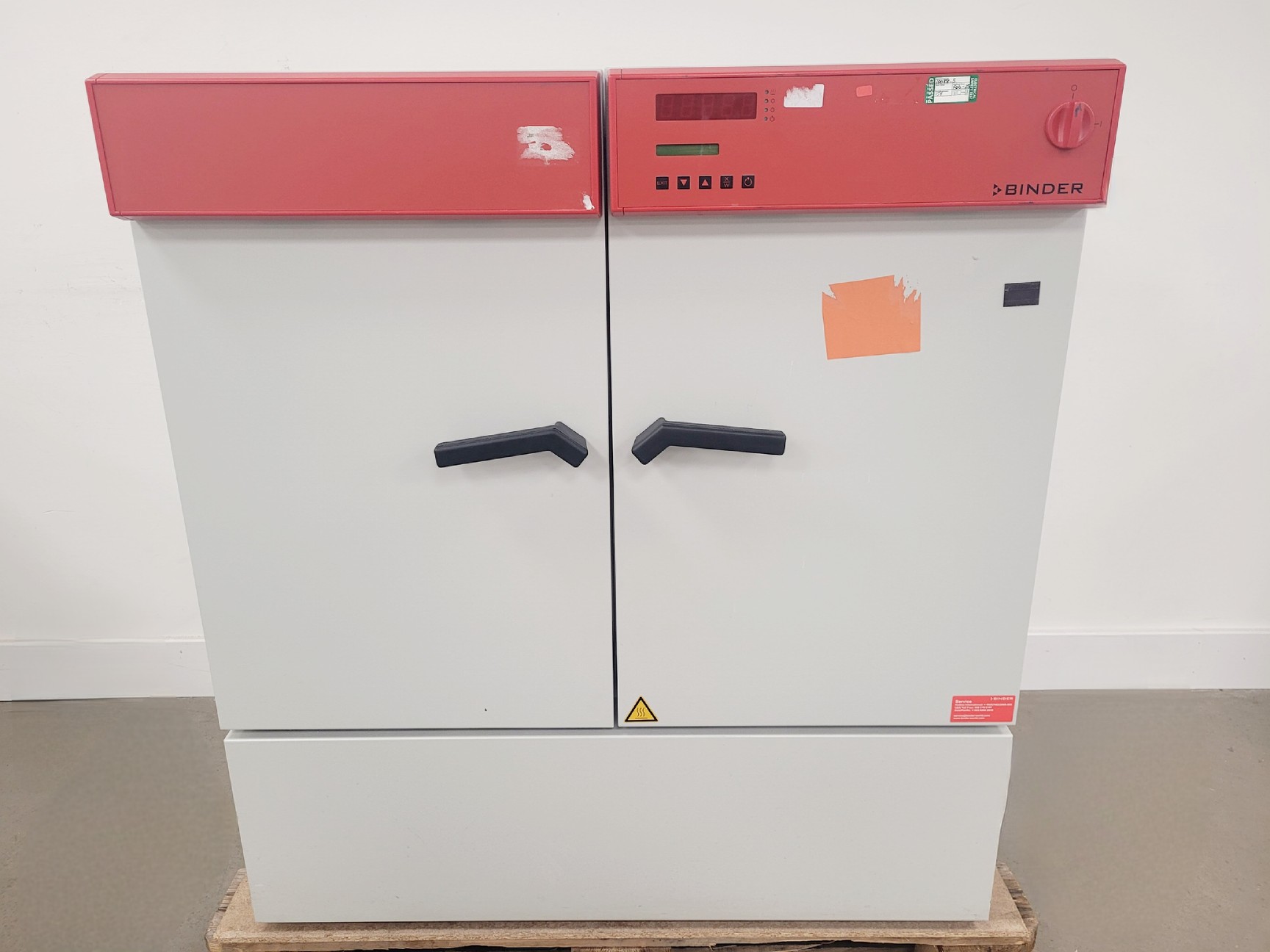 Image of Binder KB 240/E2 Double Door Incubator Lab