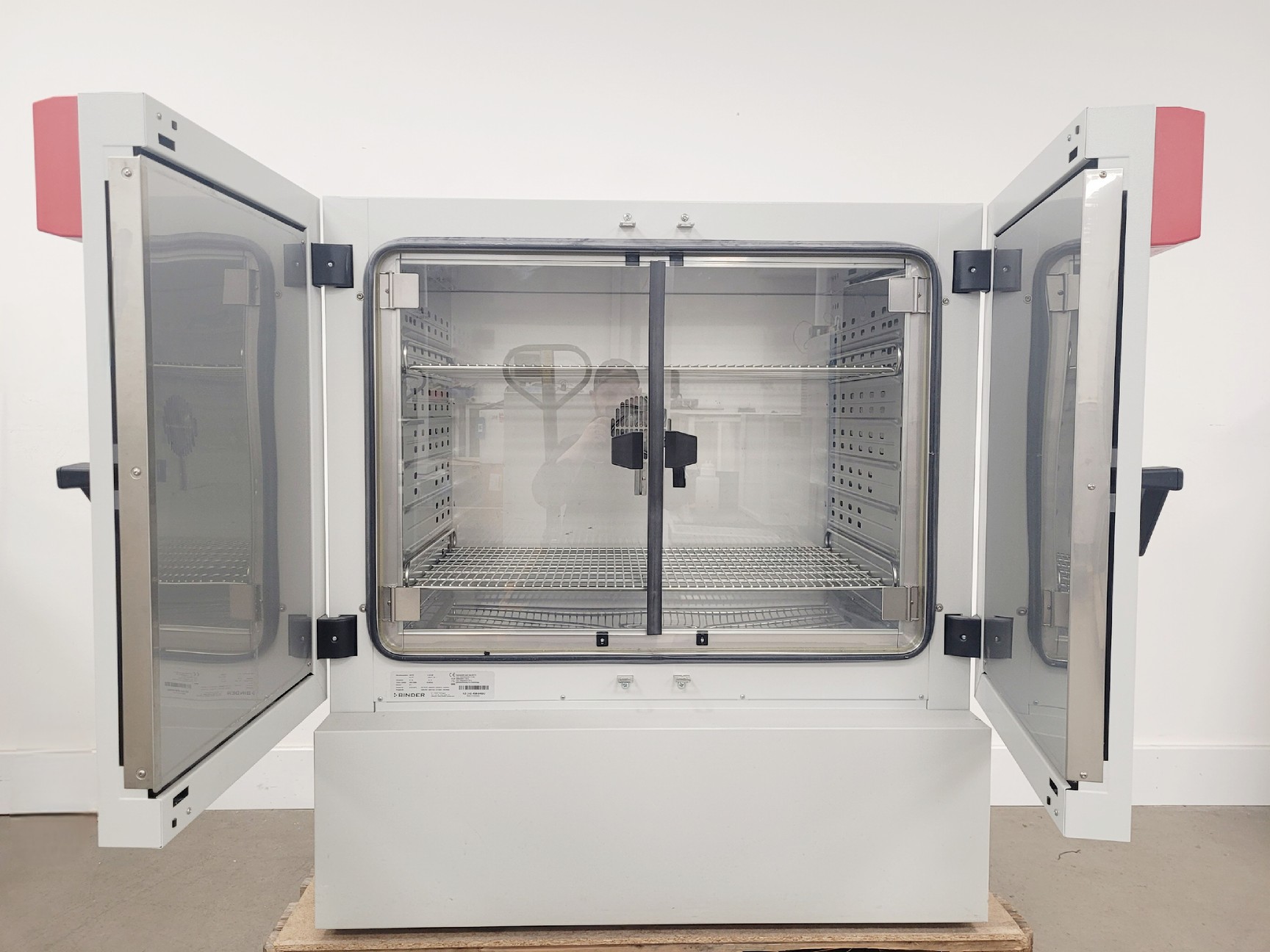 Image of Binder KB 240/E2 Double Door Incubator Lab