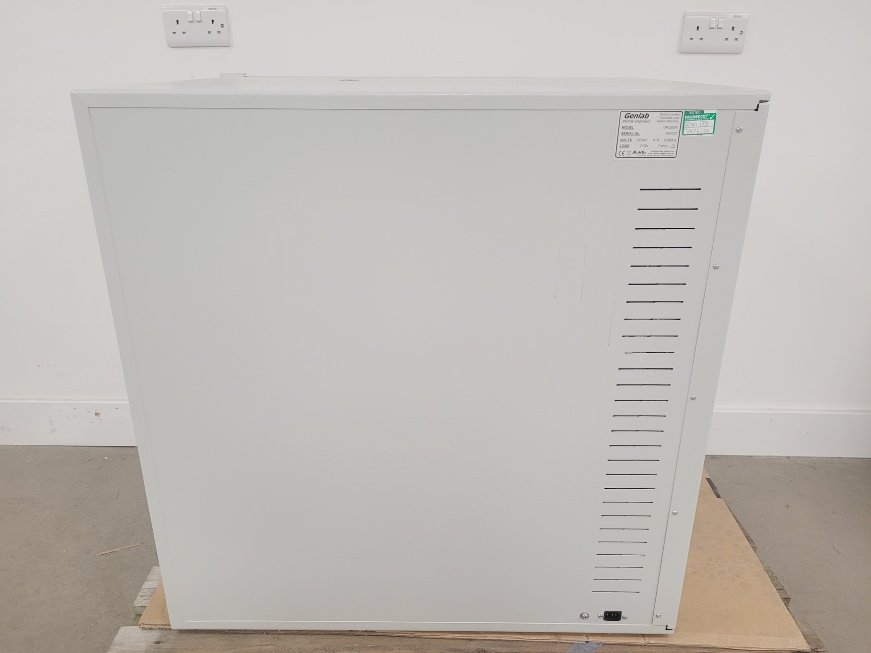 Image of Genlab Incubator Model DP/200F Lab