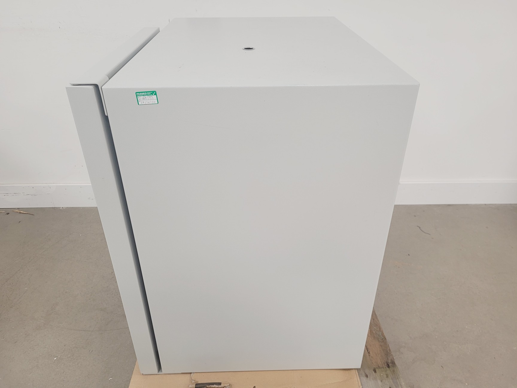 Image of Genlab Incubator Model DP/200F Lab