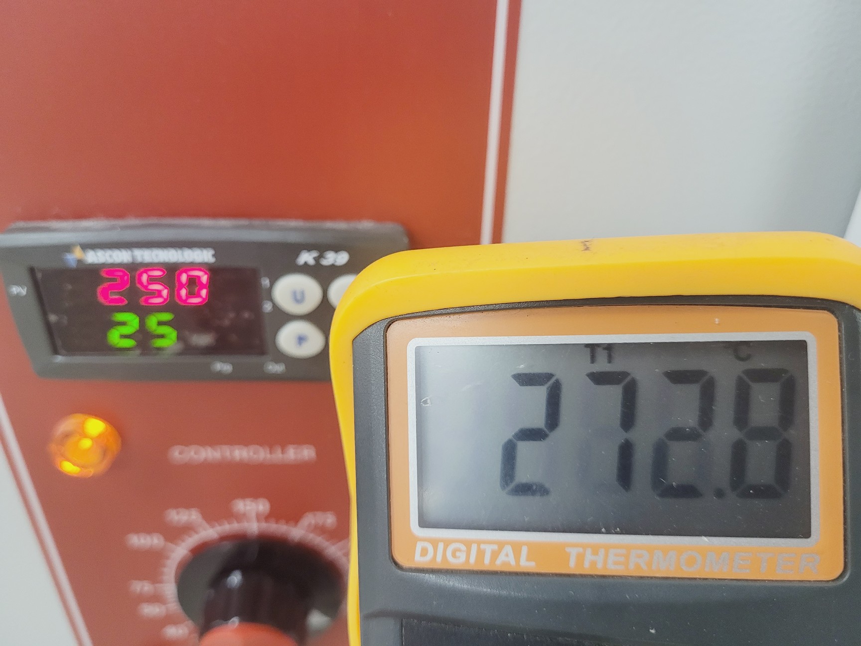 Image of Genlab Incubator Model DP/200F Lab