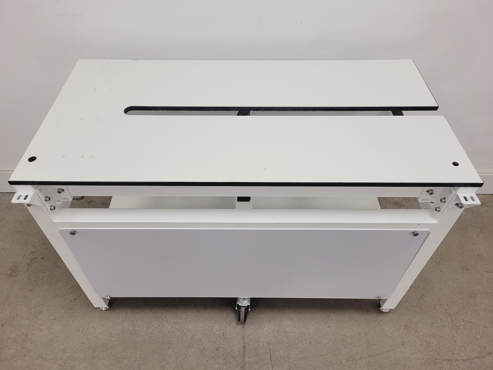 Image of 7 x White Trespa Laboratory Tables in Various Sizes Lab