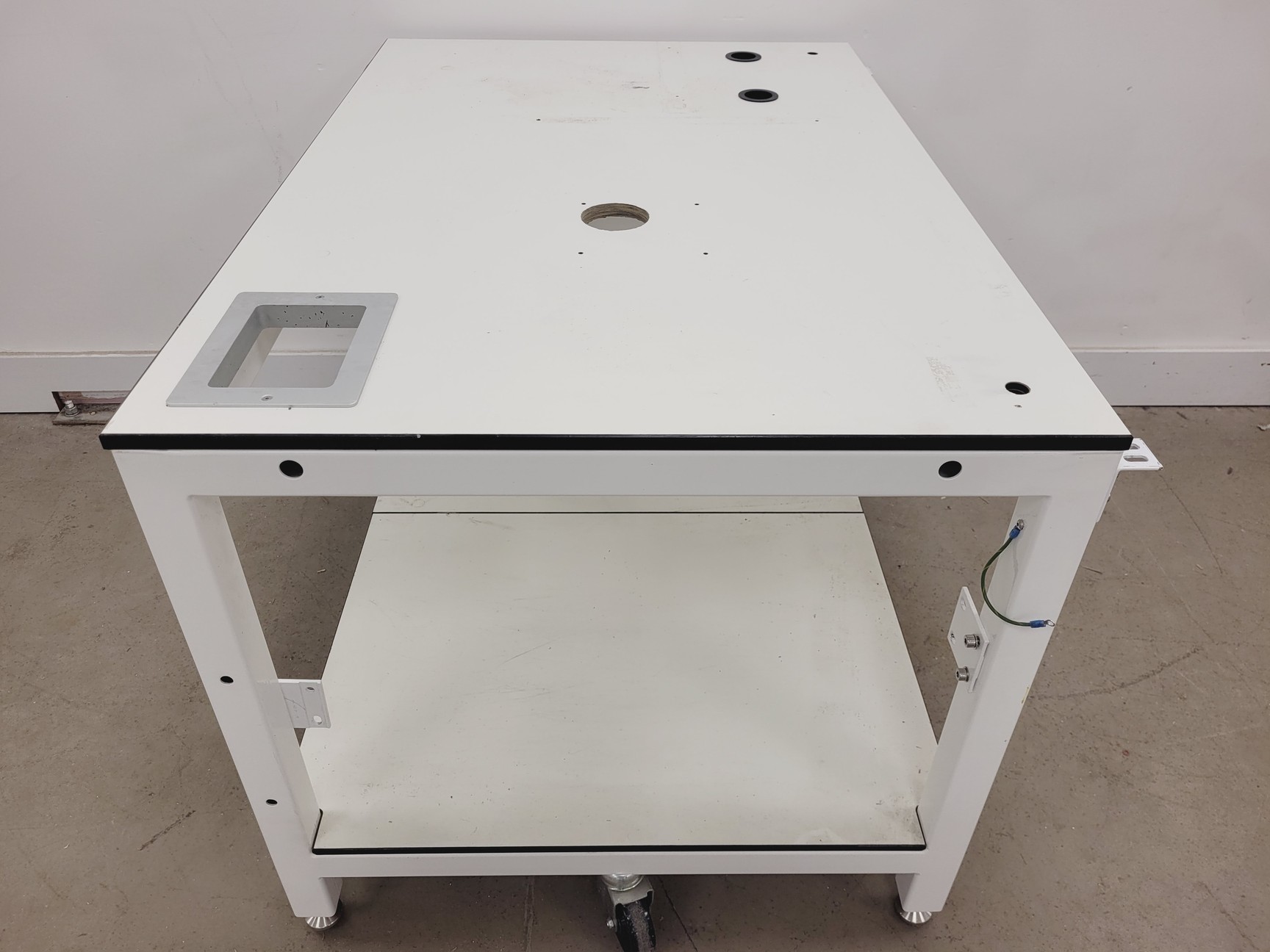 Image of 7 x White Trespa Laboratory Tables in Various Sizes Lab