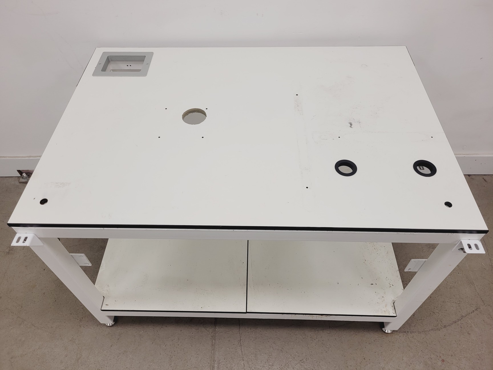 Image of 7 x White Trespa Laboratory Tables in Various Sizes Lab