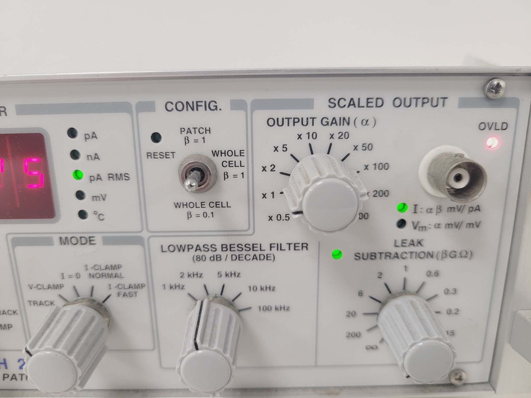 Axon Instruments Axon Instruments Axopatch 200B Integrating Patch Clamp Lab