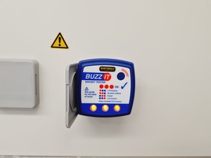 Thumbnail image of Thermo Scientific MSC 1.2 MSC-Advantage Class 2 Biological Safety Cabinet Lab