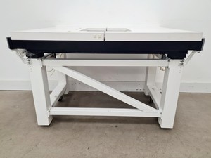 Thumbnail image of Newport HVH3048-OPT 140x95x85cm Pneumatic Optical Table Lab