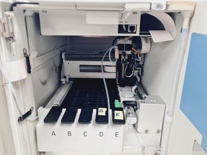 Thumbnail image of Thermo Scientific Accela Autosampler For HPLC System Lab