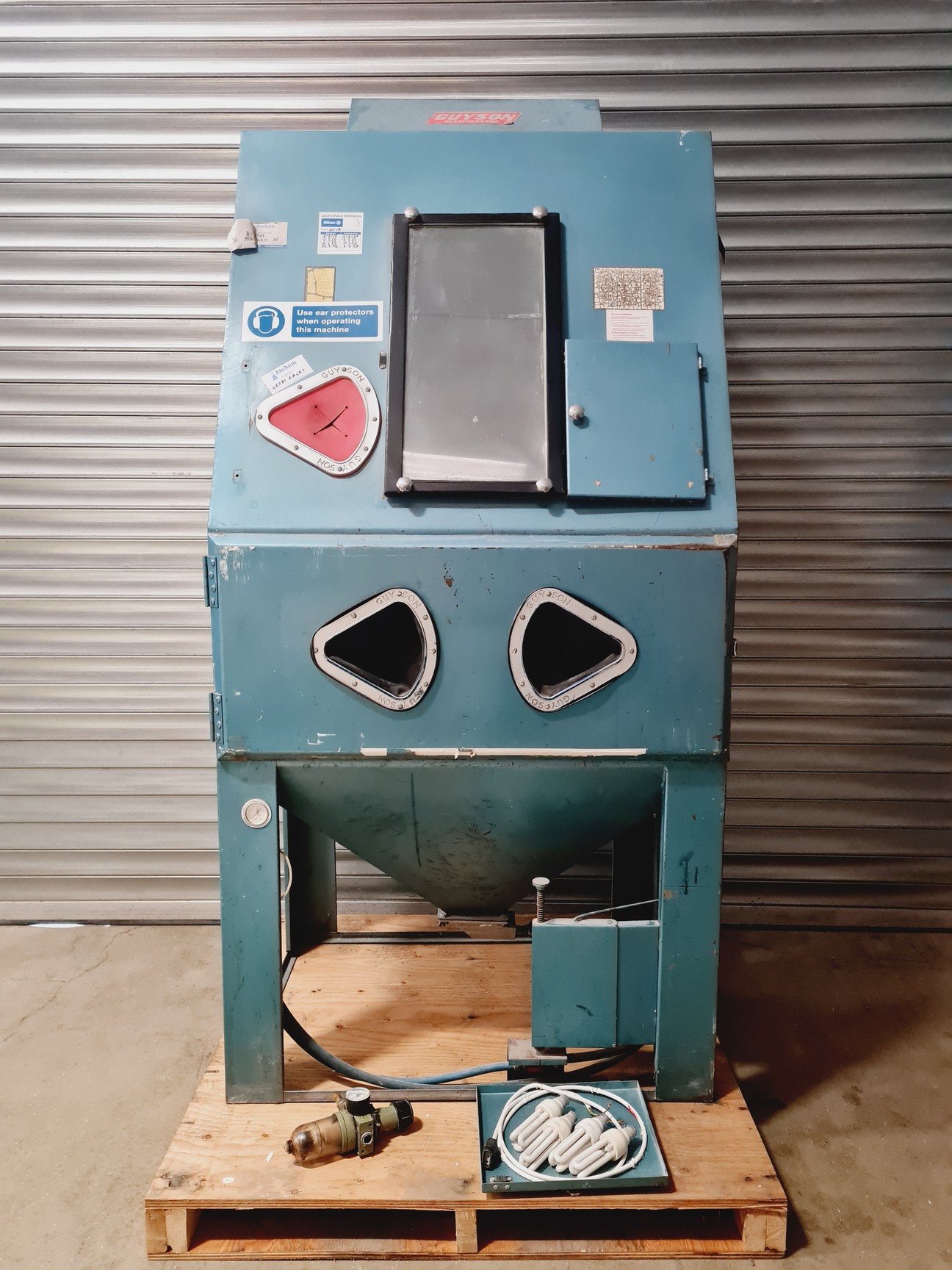 Image of GuySon Sandblaster Model- 800 GloveBox And Filter Spares/Repairs