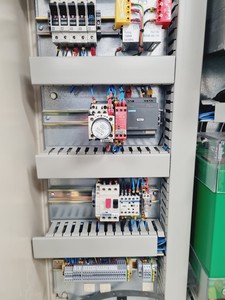 Thumbnail image of Dynamotive Control Box with Control Techniques Module lab