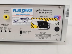 Thumbnail image of Axon Instruments Axopatch Model 200B Integrating Patch Clamp Lab