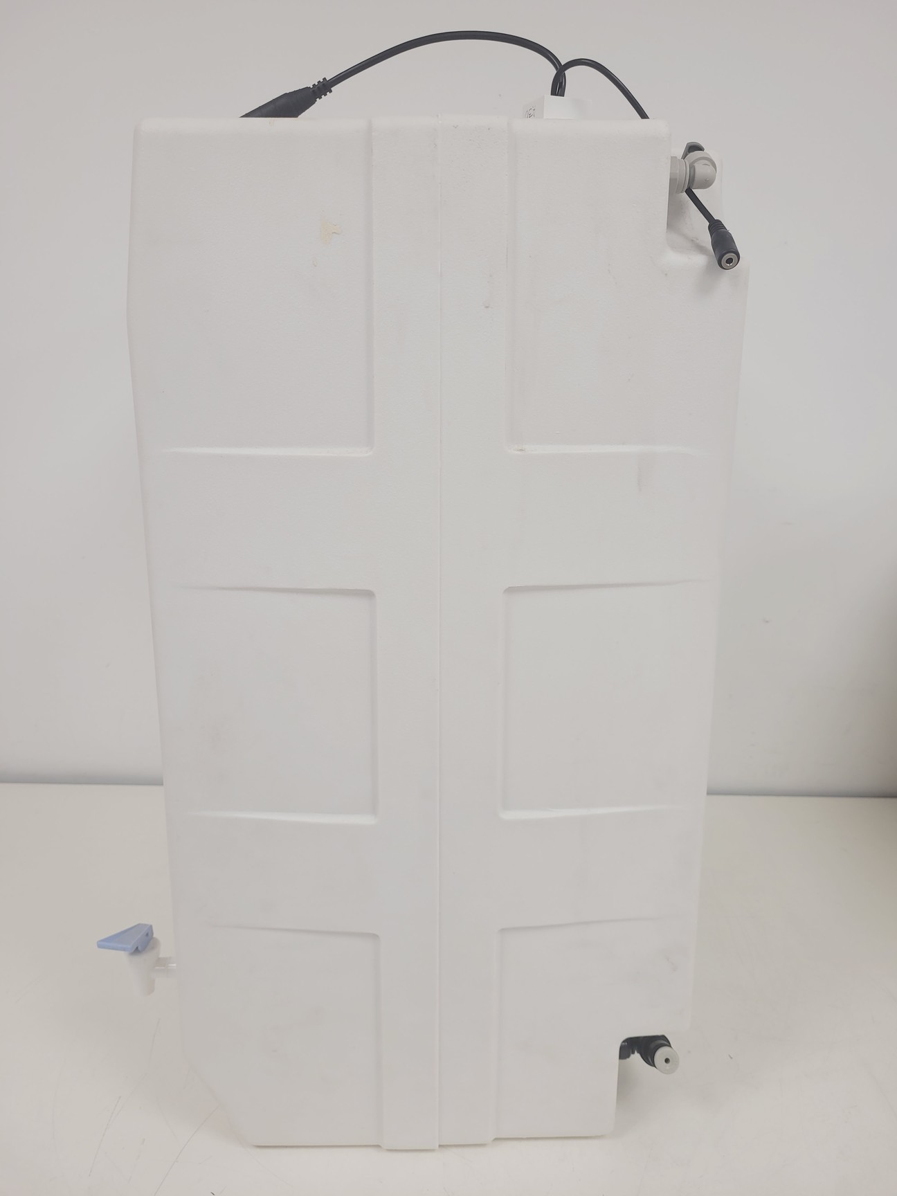 Image of Elga PureLab Option with Elga USF 75L Model OR007BPM1 Reservoir Lab