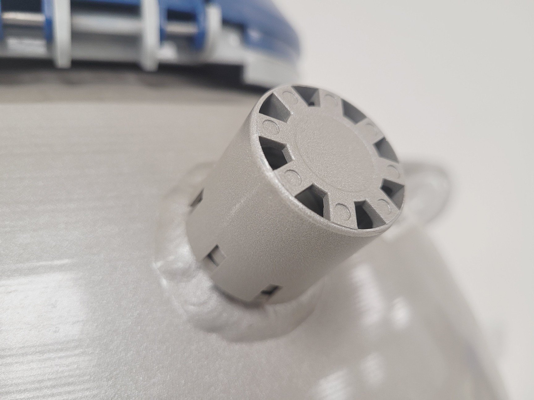 Image of Taylor-Wharton VHC35 Liquid Nitrogen Dewar Lab