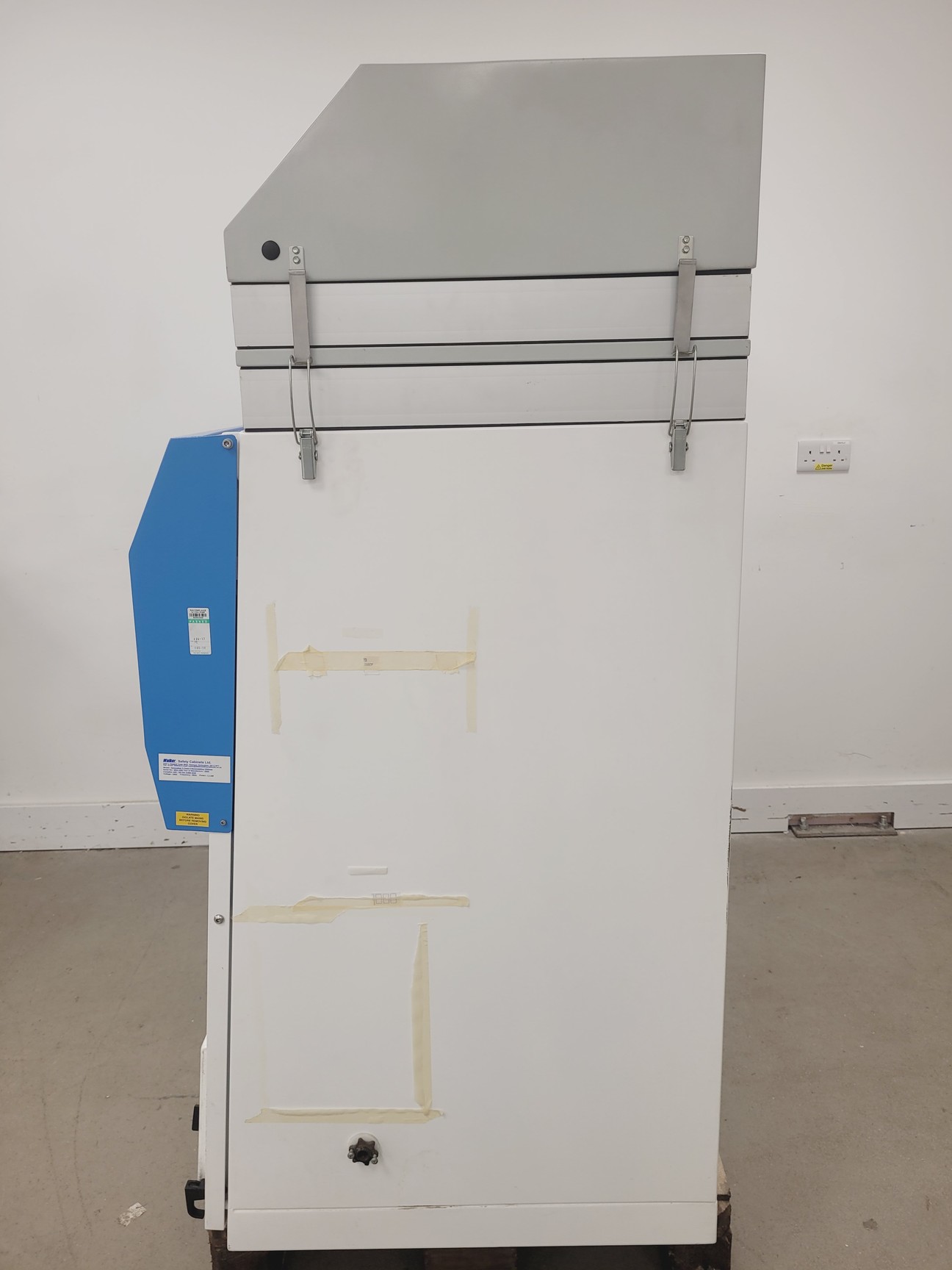 Image of Walker Safety Cabinets Generation 3 Class 2 Recirculating 1500mm Spares/Repairs