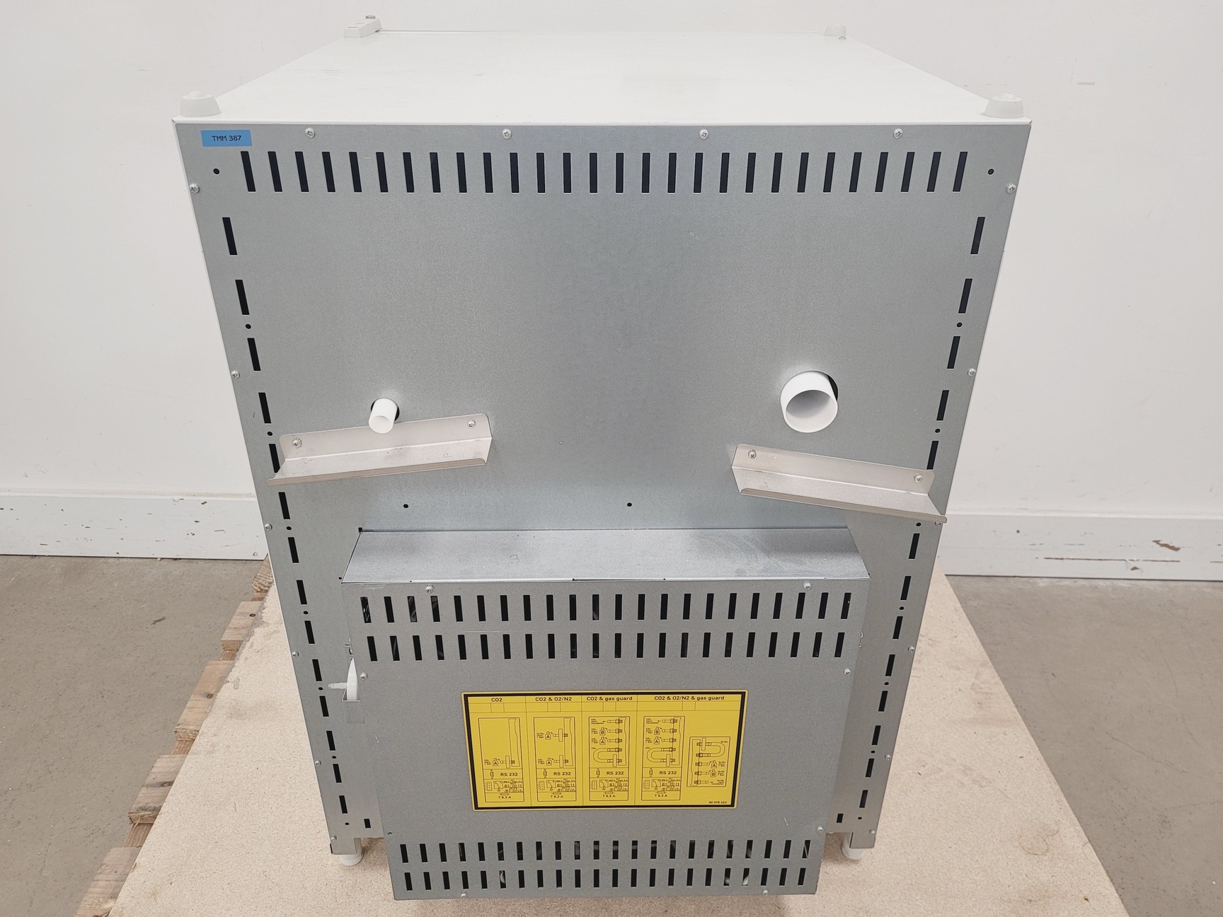 Image of Hera Cell 150 Incubator Heraeus Thermo Electron Corporation Lab