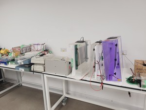Thumbnail image of Large Lot of Electrophoresis Tanks, Lids & Combs - Bio-Rad, Fisher Lab Job Lot