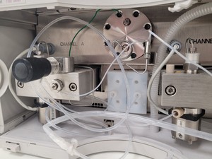 Thumbnail image of Agilent / HP 1100 Series System with LC/MSD SL G1956B Mass Spectrometer Lab