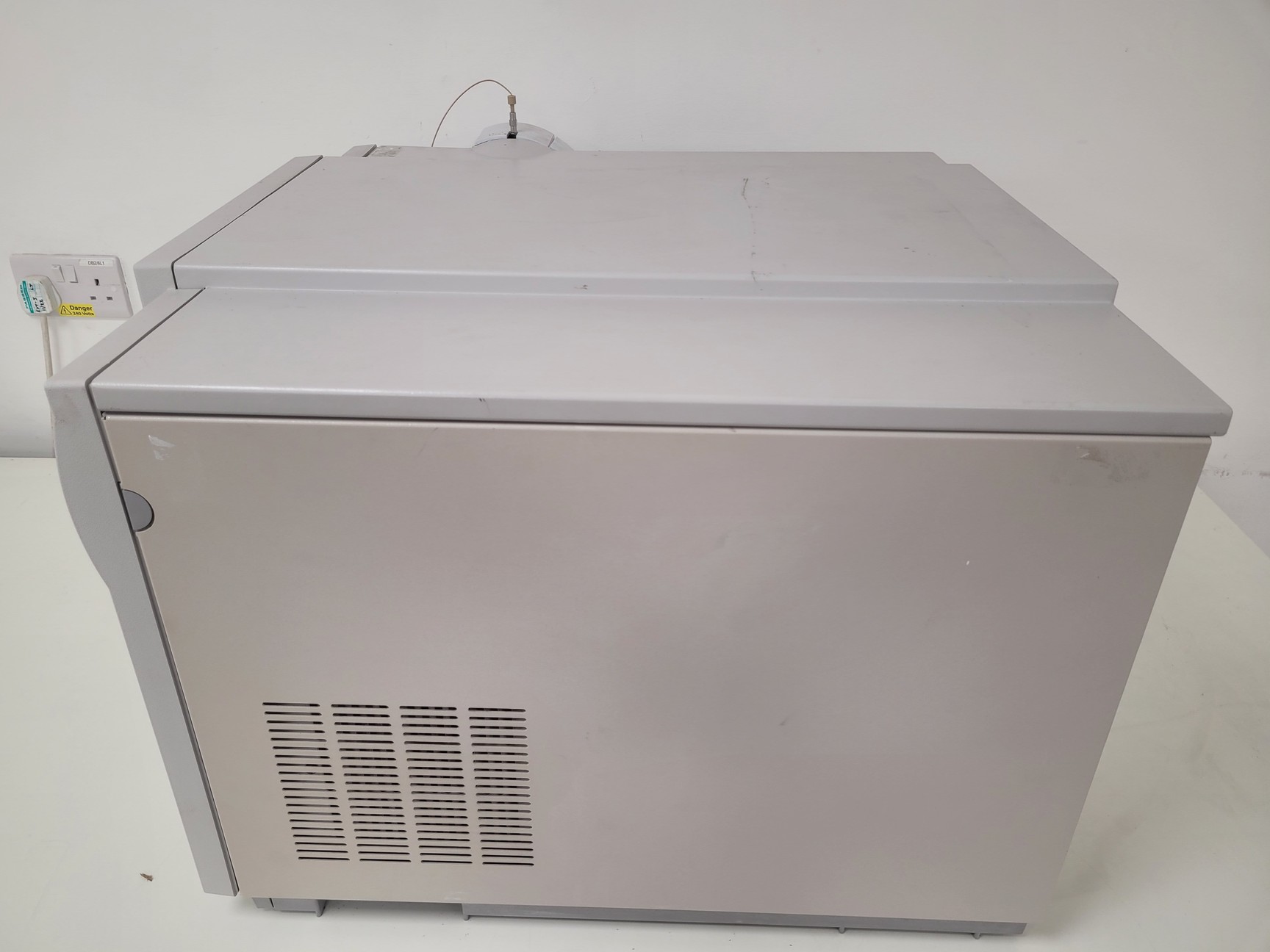 Image of Agilent / HP 1100 Series System with LC/MSD SL G1956B Mass Spectrometer Lab