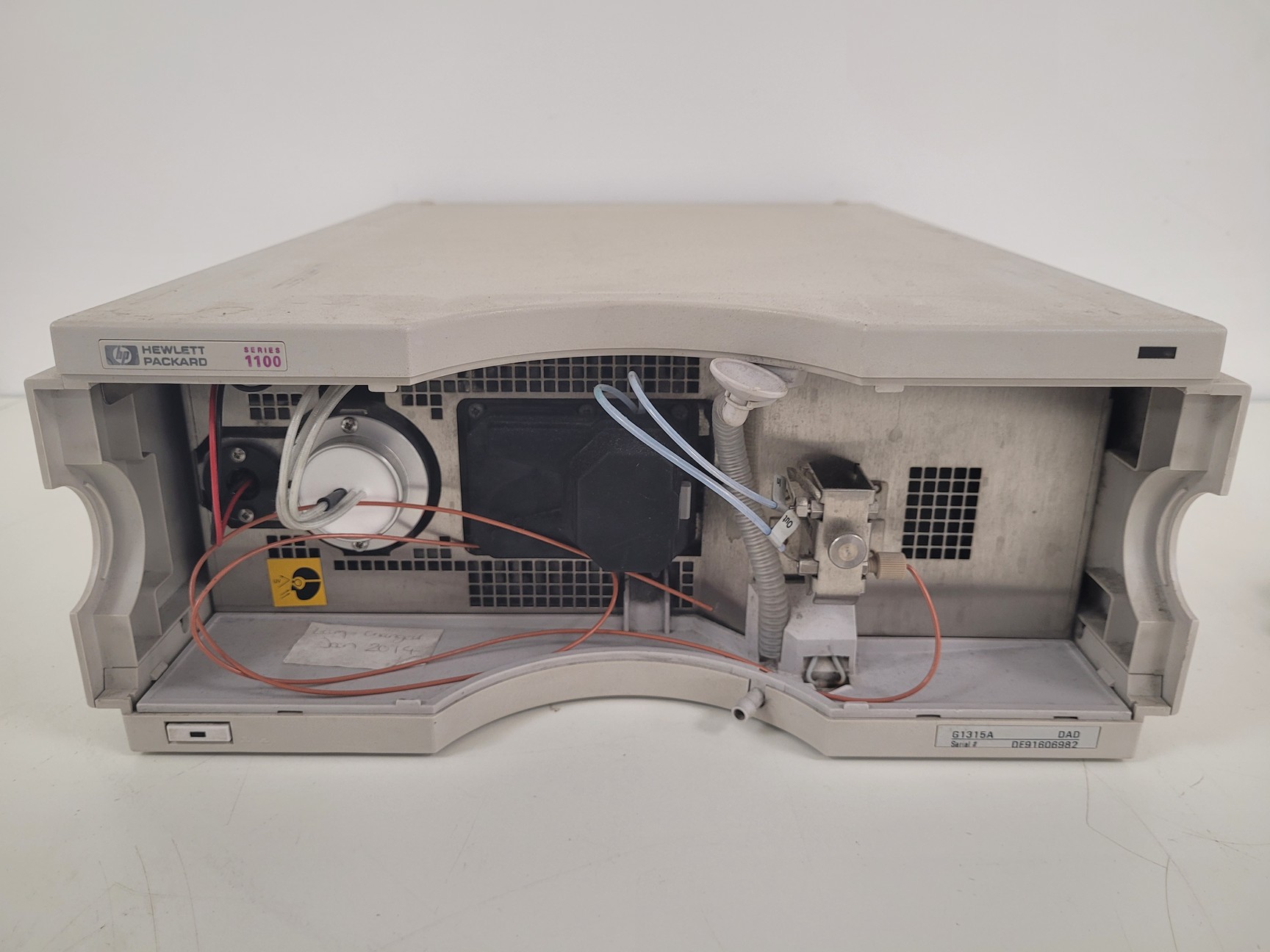 Image of Agilent / HP 1100 Series System with LC/MSD SL G1956B Mass Spectrometer Lab