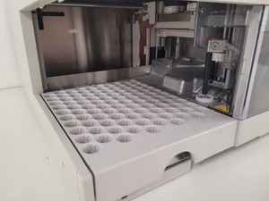 Thumbnail image of Agilent / HP 1100 Series System with LC/MSD SL G1956B Mass Spectrometer Lab