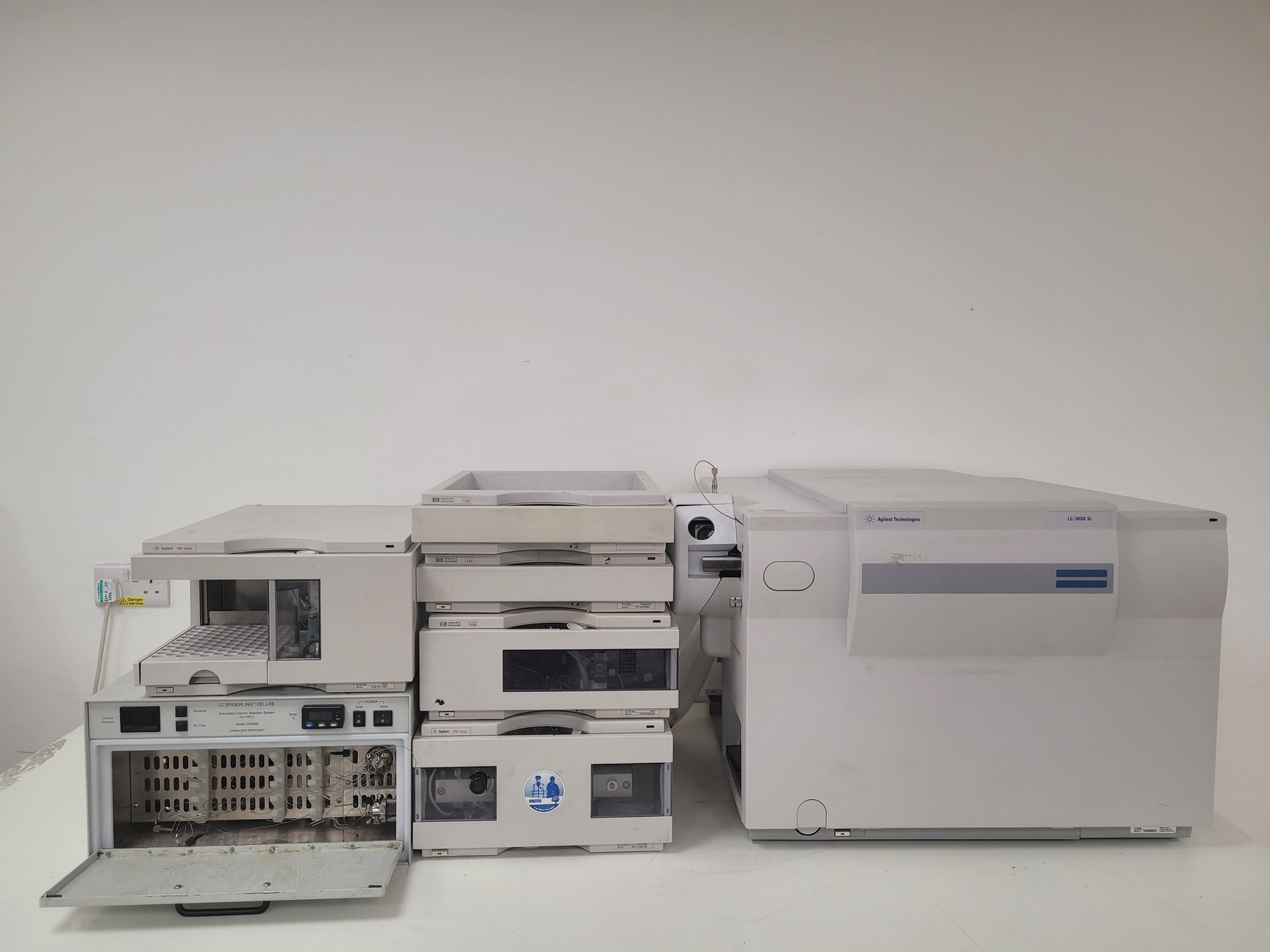 Image of Agilent / HP 1100 Series System with LC/MSD SL G1956B Mass Spectrometer Lab