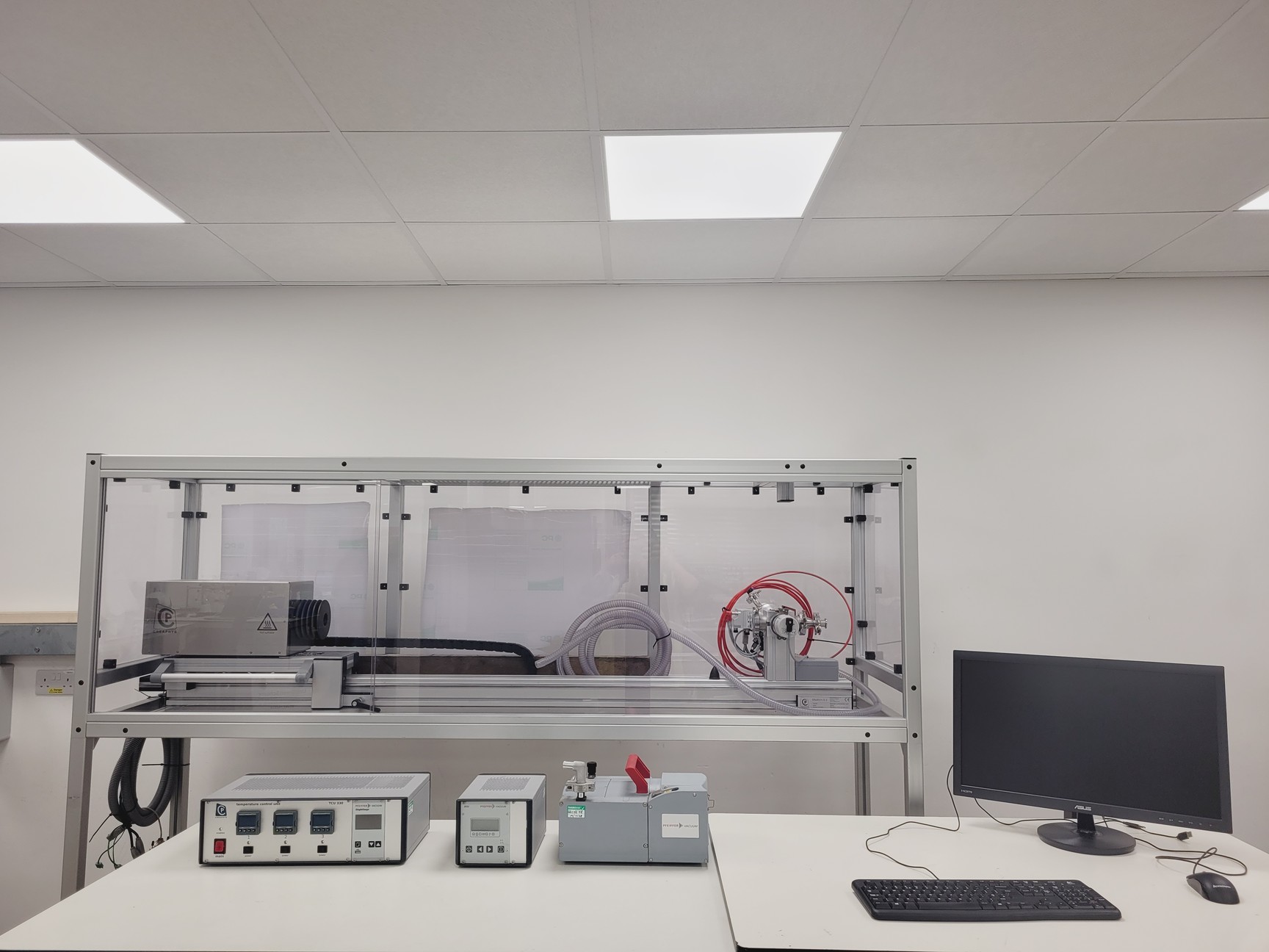 Image of Pfeiffer Sublimination System TCU 330, DCU Vacuum, MVP 070-3C w/ PC & Software