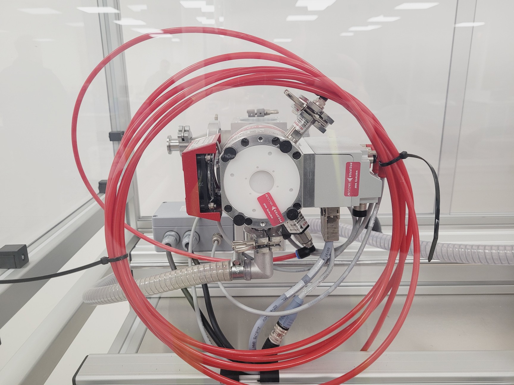 Image of Pfeiffer Sublimination System TCU 330, DCU Vacuum, MVP 070-3C w/ PC & Software