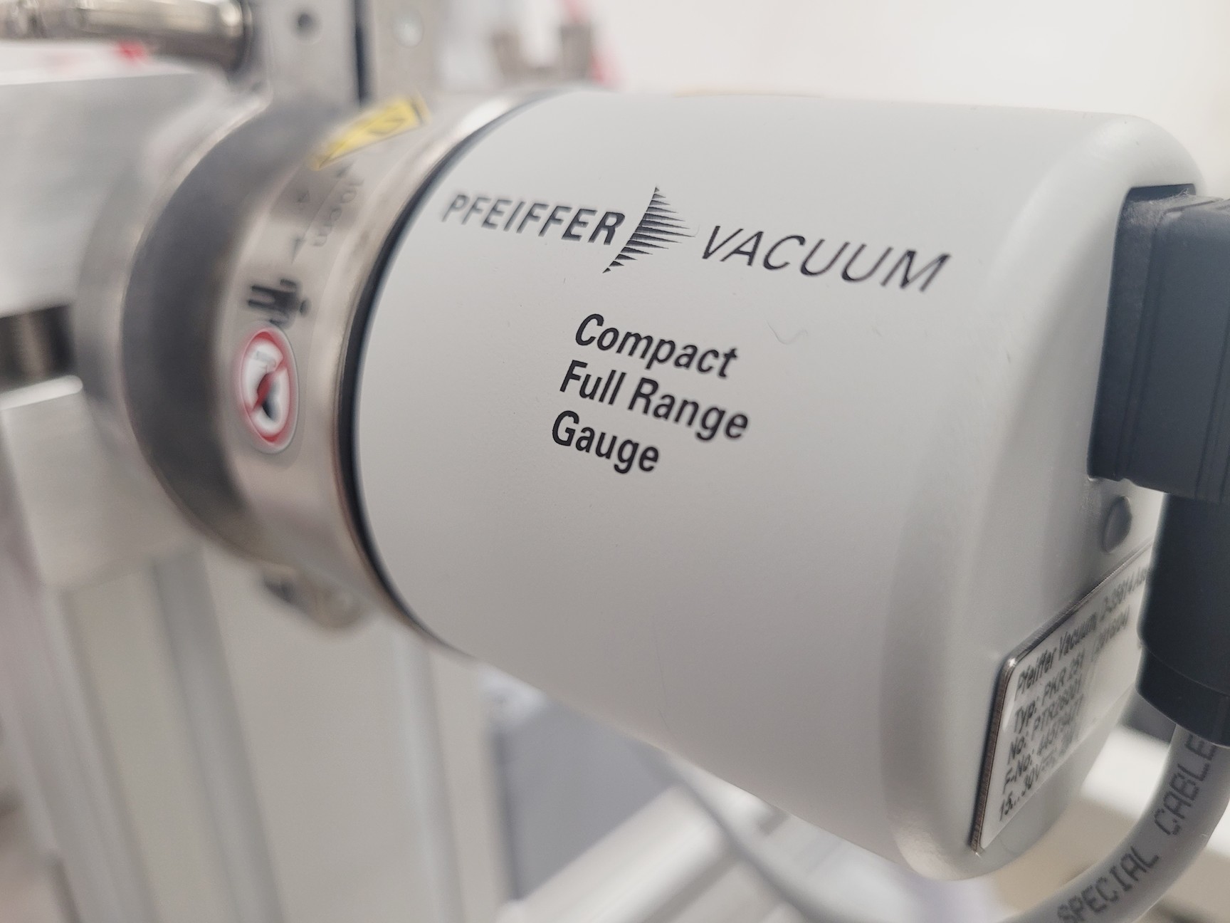 Image of Pfeiffer Sublimination System TCU 330, DCU Vacuum, MVP 070-3C w/ PC & Software