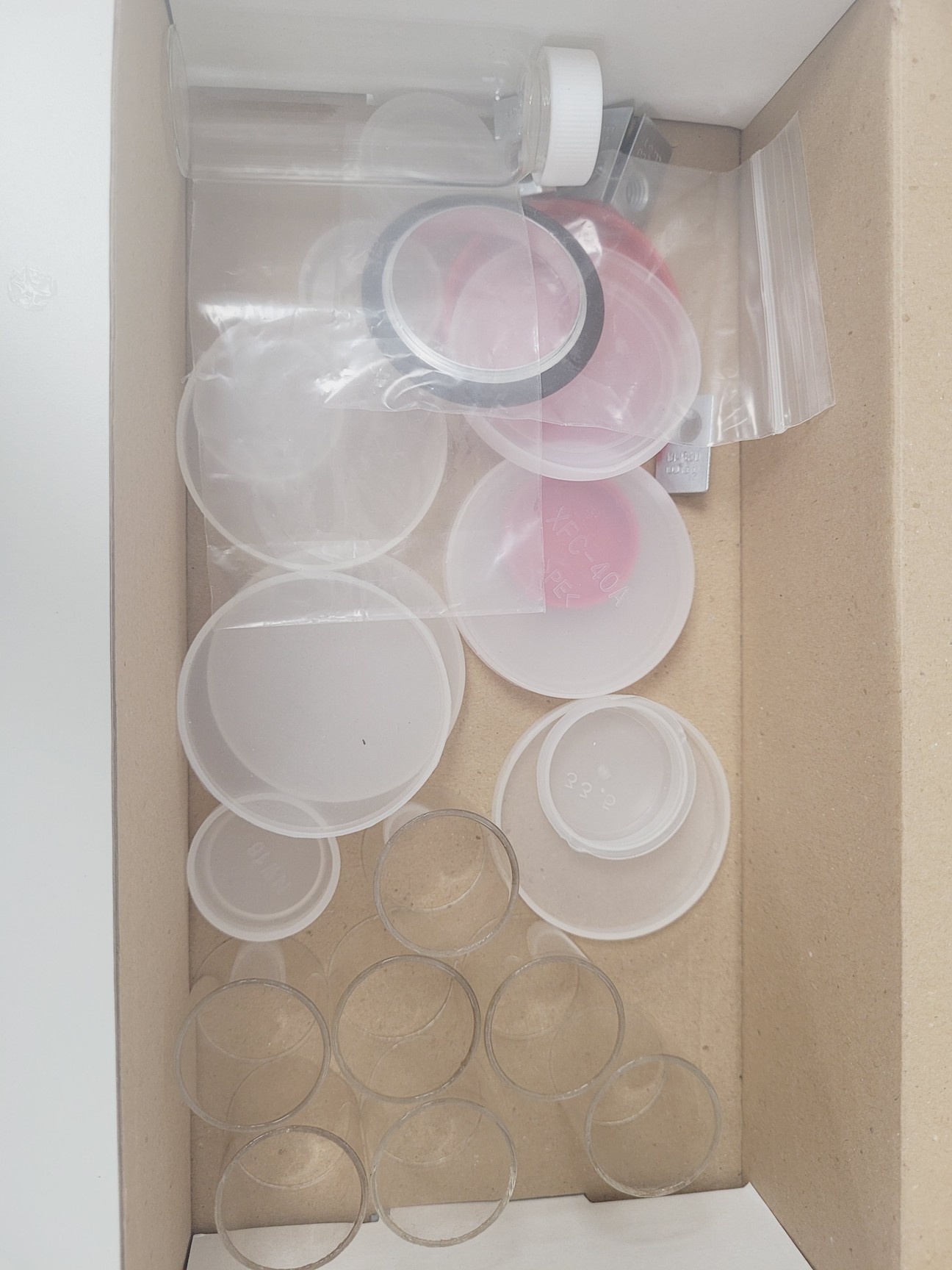 Image of Pfeiffer Sublimination System TCU 330, DCU Vacuum, MVP 070-3C w/ PC & Software