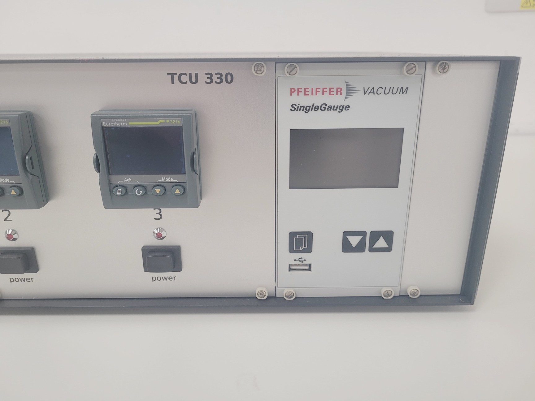 Image of Pfeiffer Sublimination System TCU 330, DCU Vacuum, MVP 070-3C w/ PC & Software