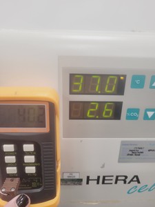 Thumbnail image of HeraCell 150 Heraeus Incubator Lab