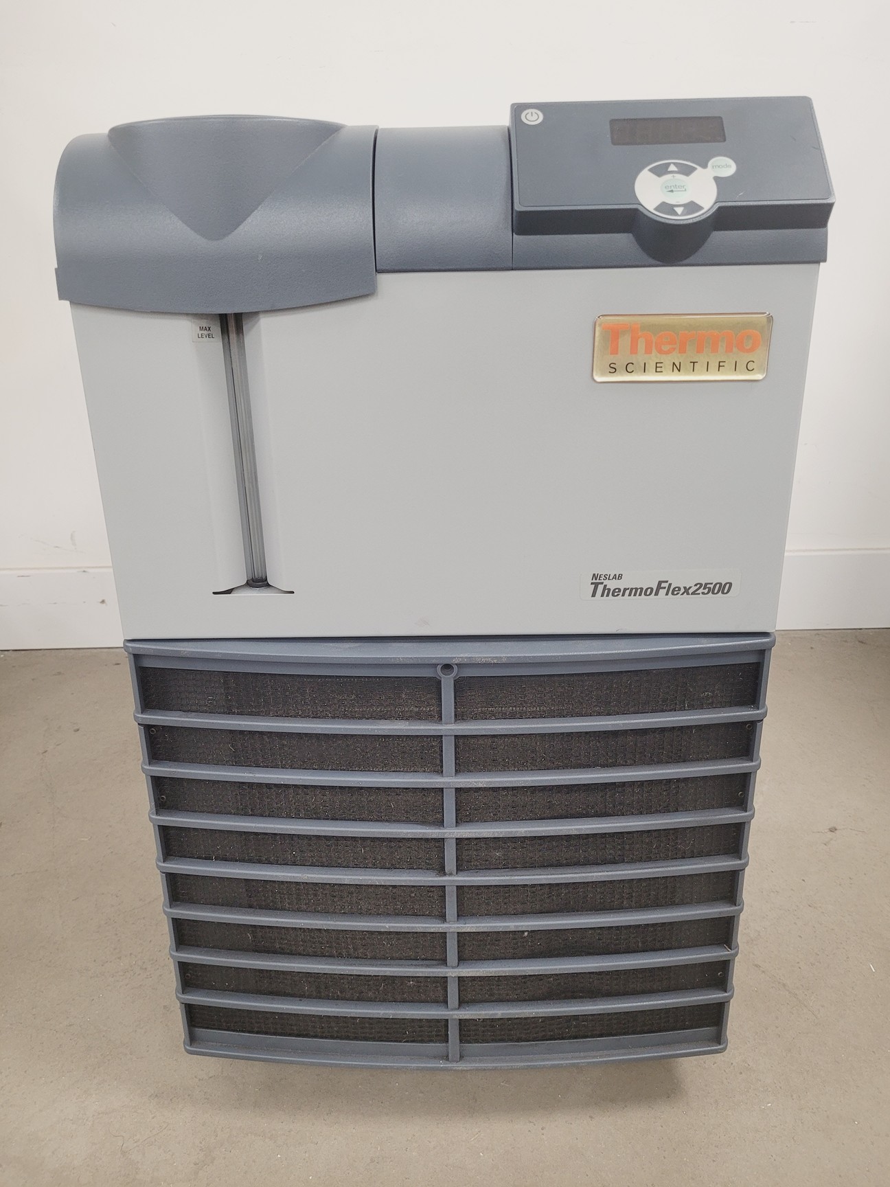 Image of Thermo Scientific Thermoflex 2500 Recirculating Chiller Lab