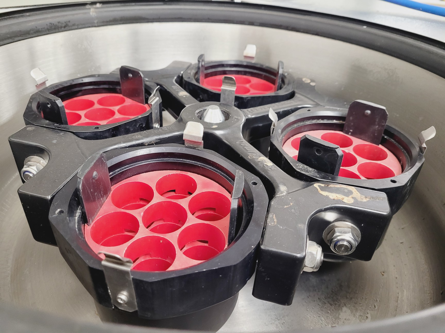 Image of Jouan Refrigerated Centrifuge  Model - CR412 with 4750RPM Rotor & Inserts Lab