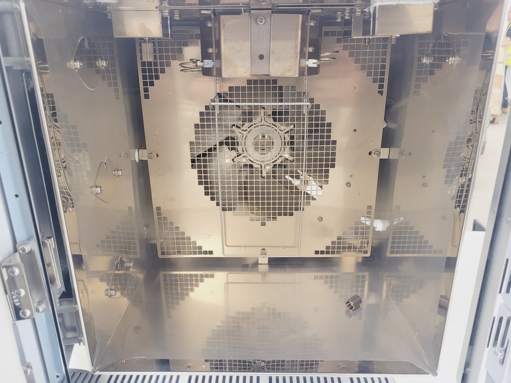 Image of Shimadzu GC-2010 Plus Gas Chromatograph GC with PC & Software lab