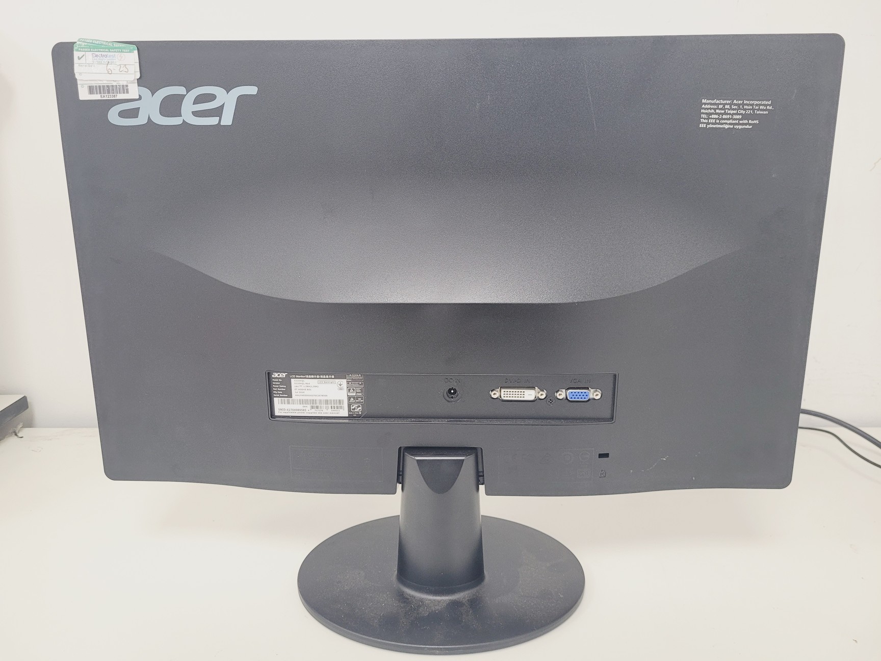 Image of Shimadzu GC-2010 Plus Gas Chromatograph GC with PC & Software lab