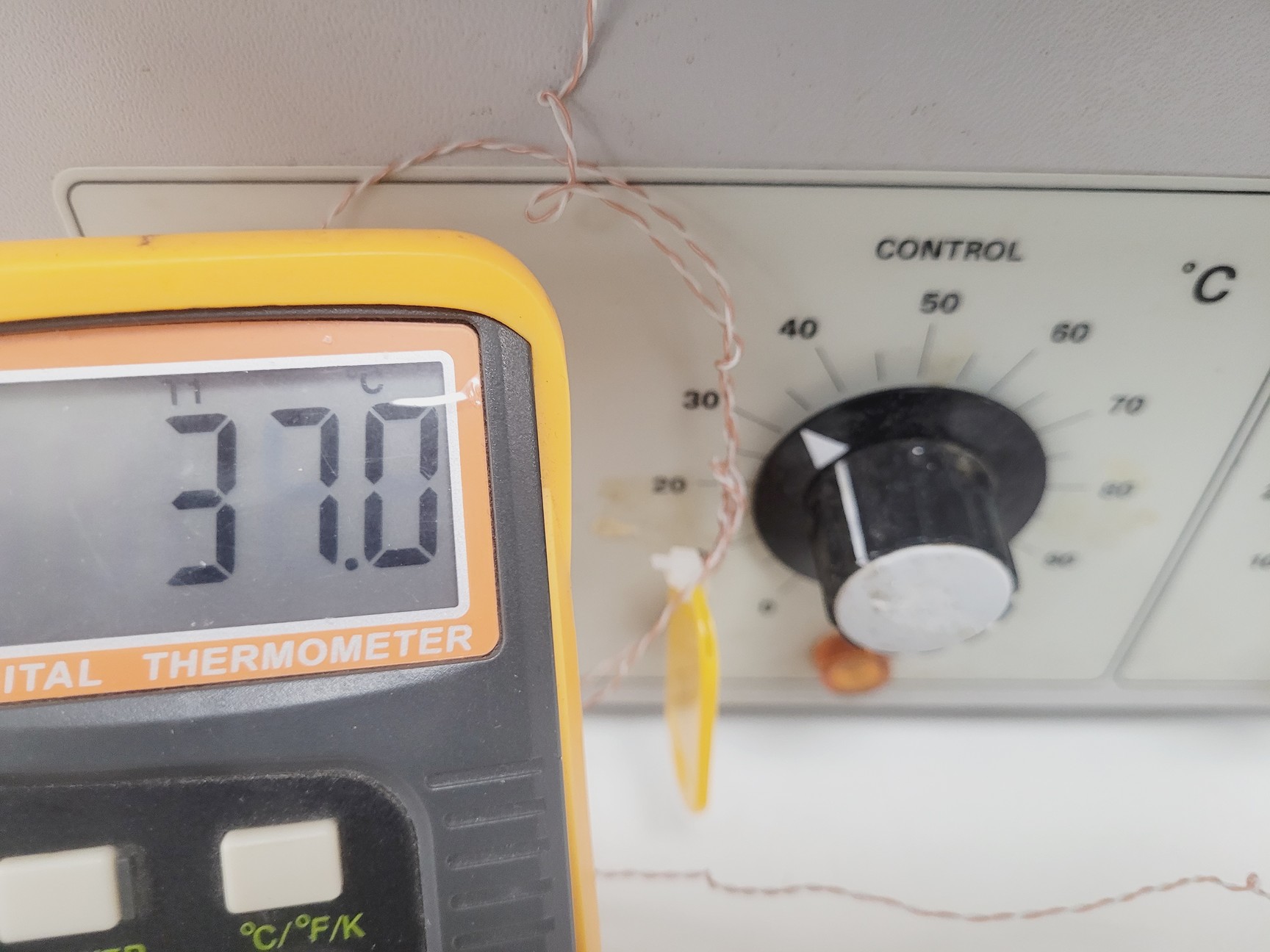 Image of SLS Benchtop Lab Oven GP100CLAD100HYD Lab