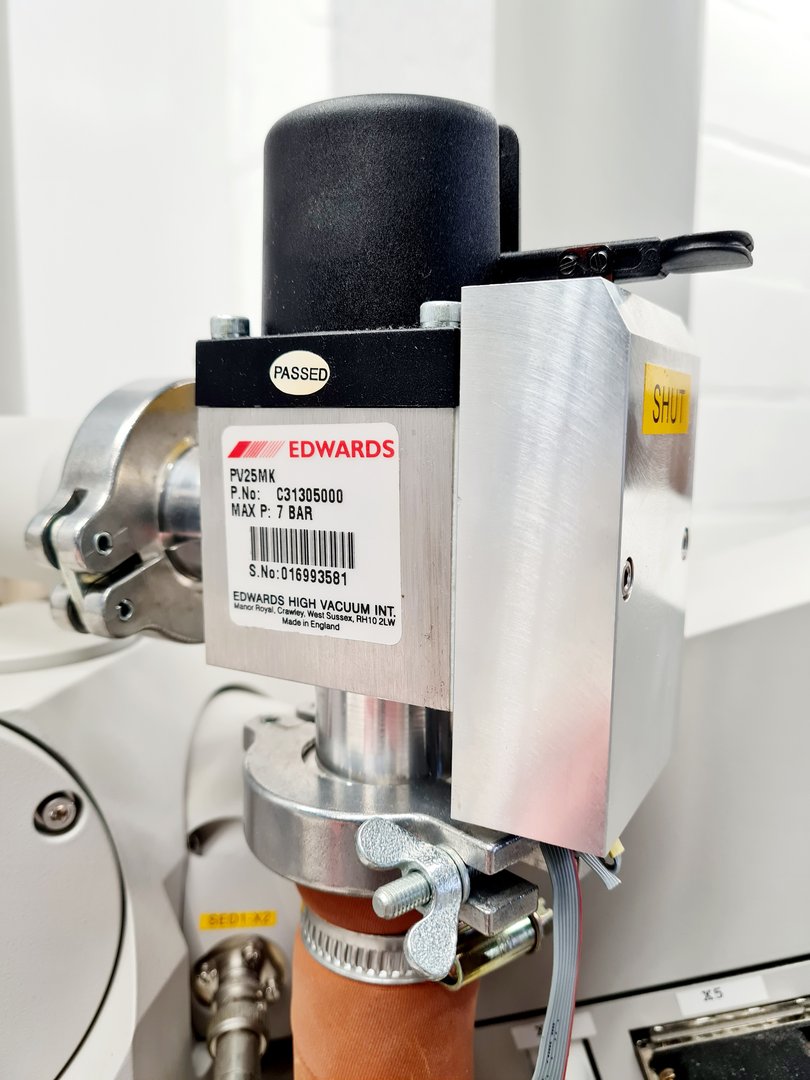 Image of Philips XL30SEM Environmental Scanning Electron Microscope ESEM Lab