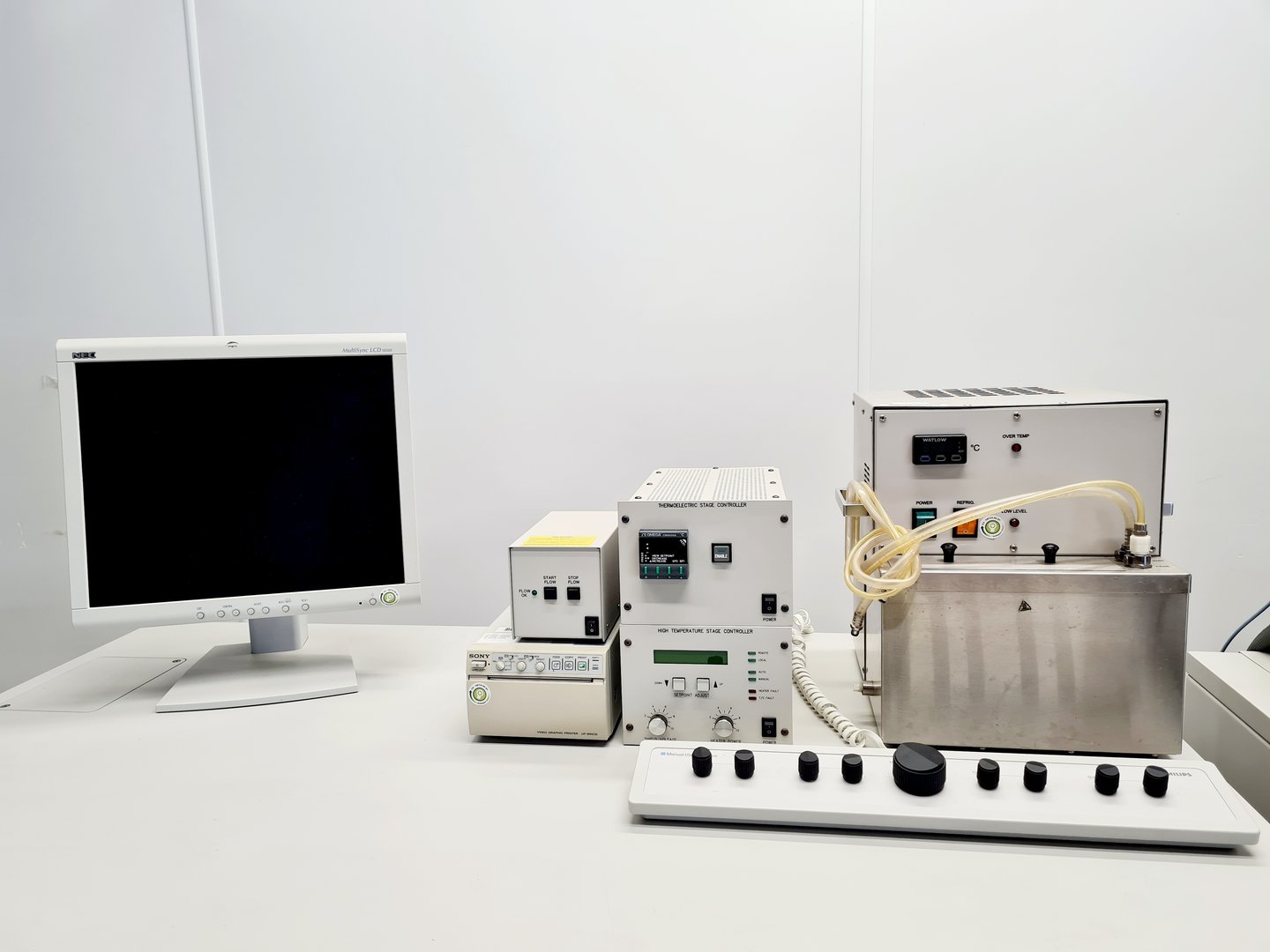 Image of Philips XL30SEM Environmental Scanning Electron Microscope ESEM Lab