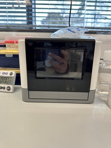 Thumbnail image of 10x Genomics Chromium Controller for Single Cell Assays Lab