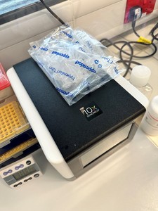 Thumbnail image of 10x Genomics Chromium Controller for Single Cell Assays Lab