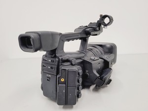 Thumbnail image of Canon XF305 HD PAL Video Camera Camcorder Kit With Shoulder Rig