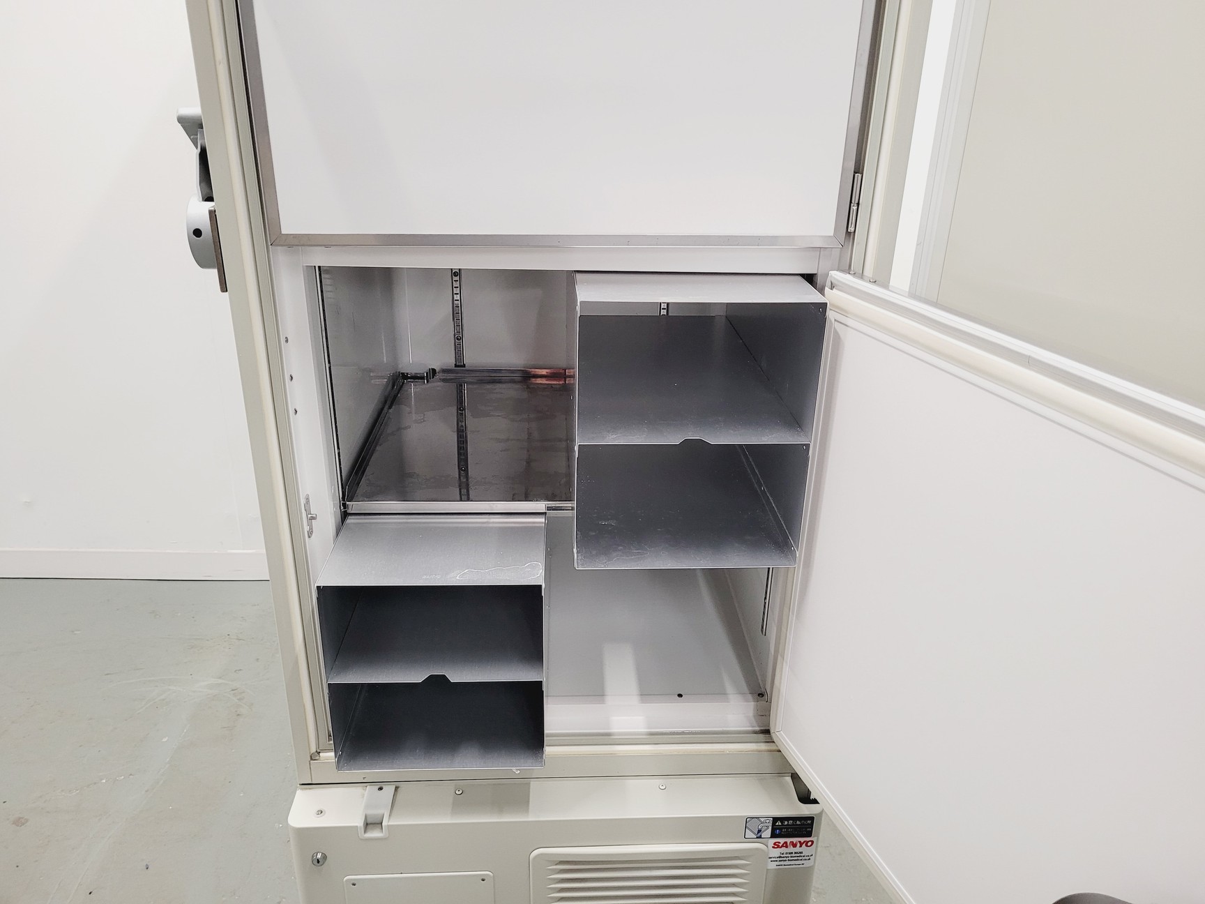 Image of Sanyo MDF-U52V Ultra Low Temperature Freezer ULT Lab