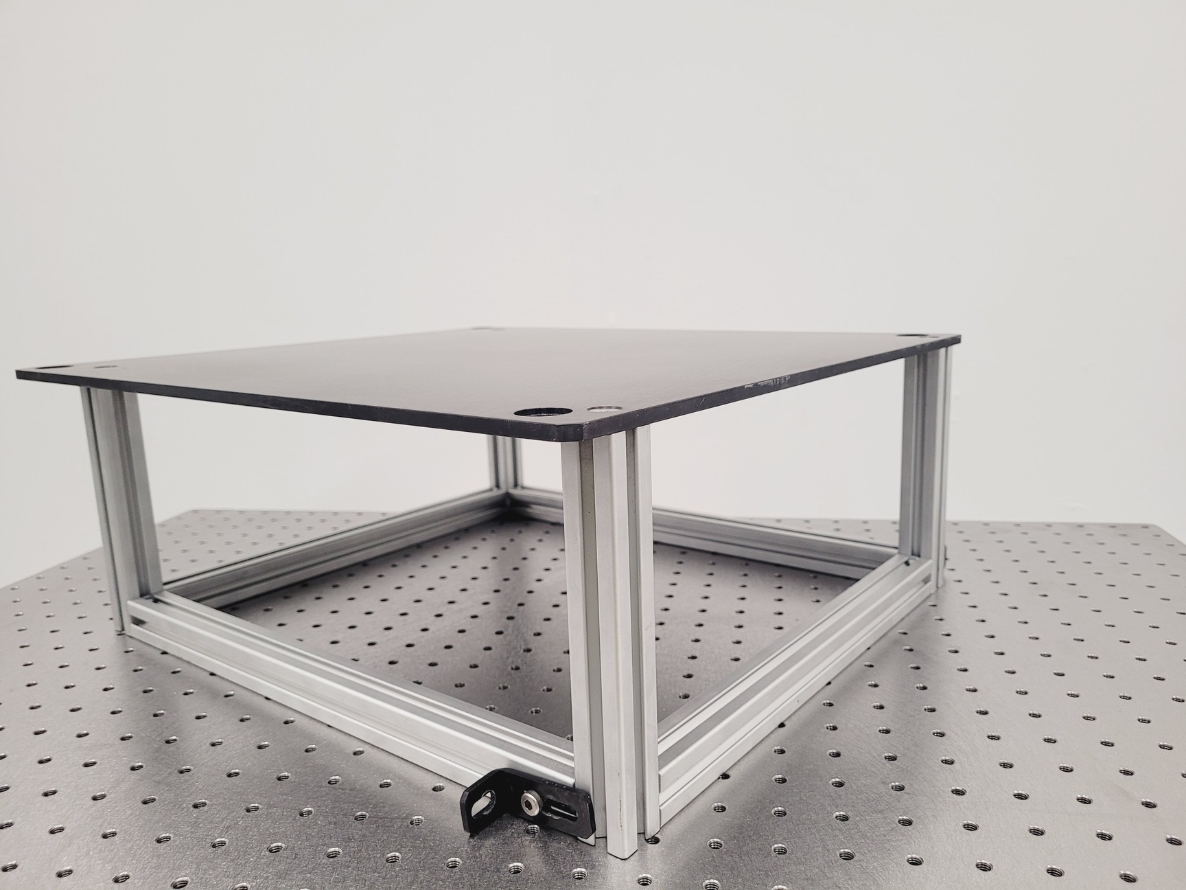 Image of Newport Optical Metric Breadboard Table 90 x 60cm With Shelf And Plinth Lab