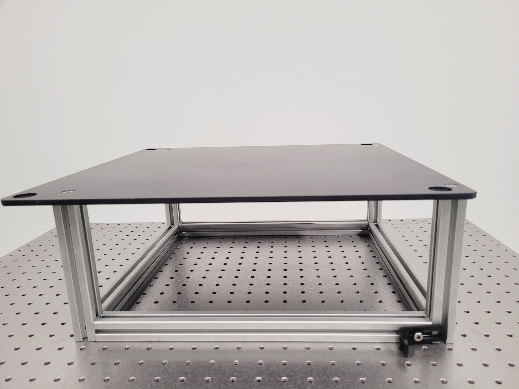 Image of Newport Optical Metric Breadboard Table 90 x 60cm With Shelf And Plinth Lab