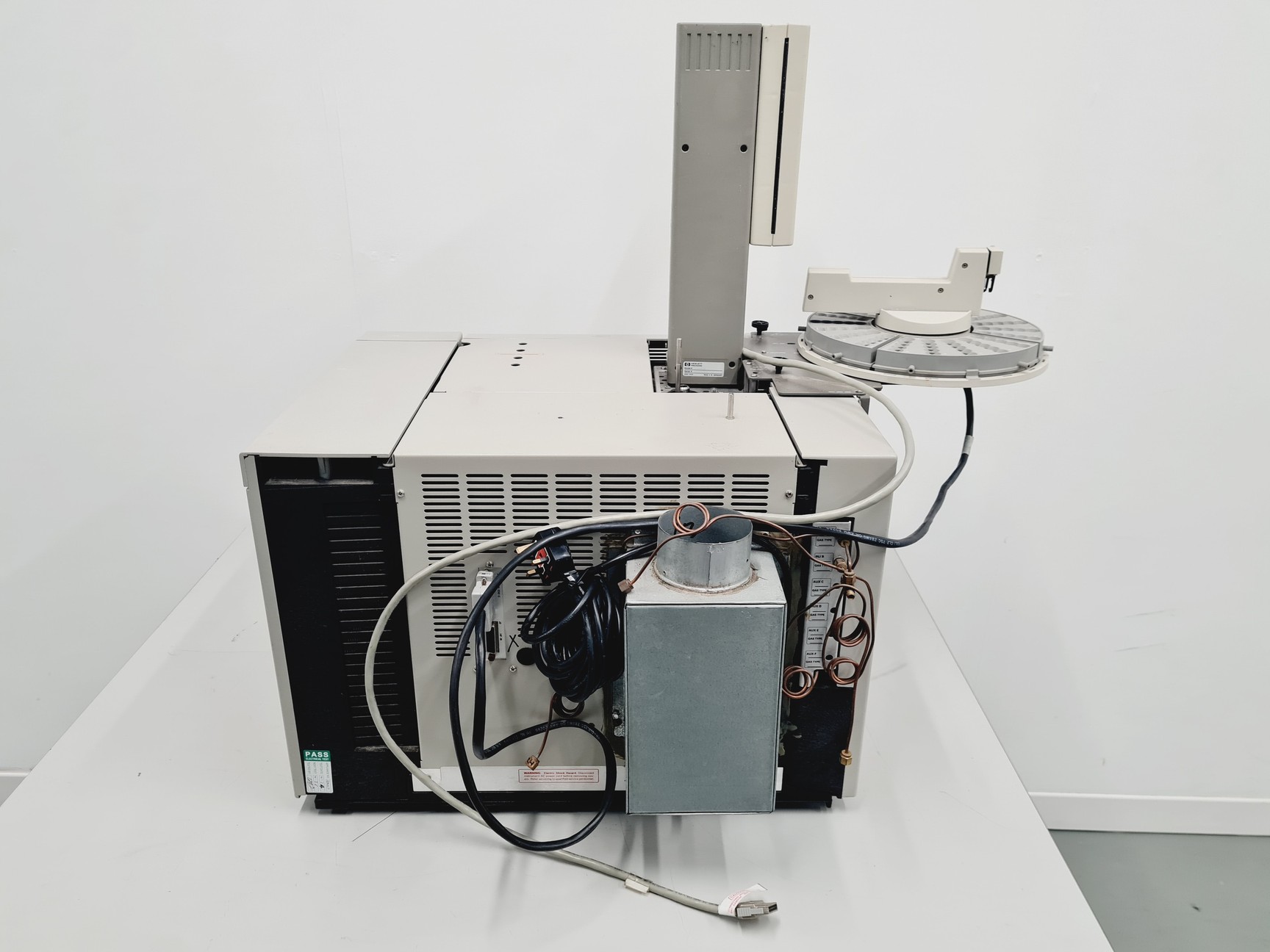 Image of Hewlett Packard 5890 Series II Plus Gas Chromatograph w/ HP 7673 Injector Lab